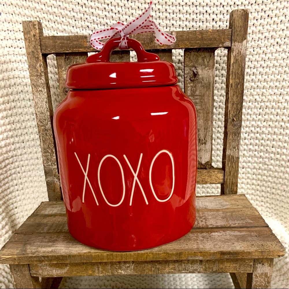 Rae Dunn XOXO Medium Canister